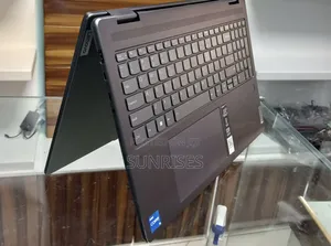 New Laptop Lenovo Yoga 7i 8GB Intel Core I5 SSD 512GB