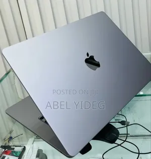 Photo - New Laptop Apple MacBook Air 8GB Apple M3 SSD 256GB