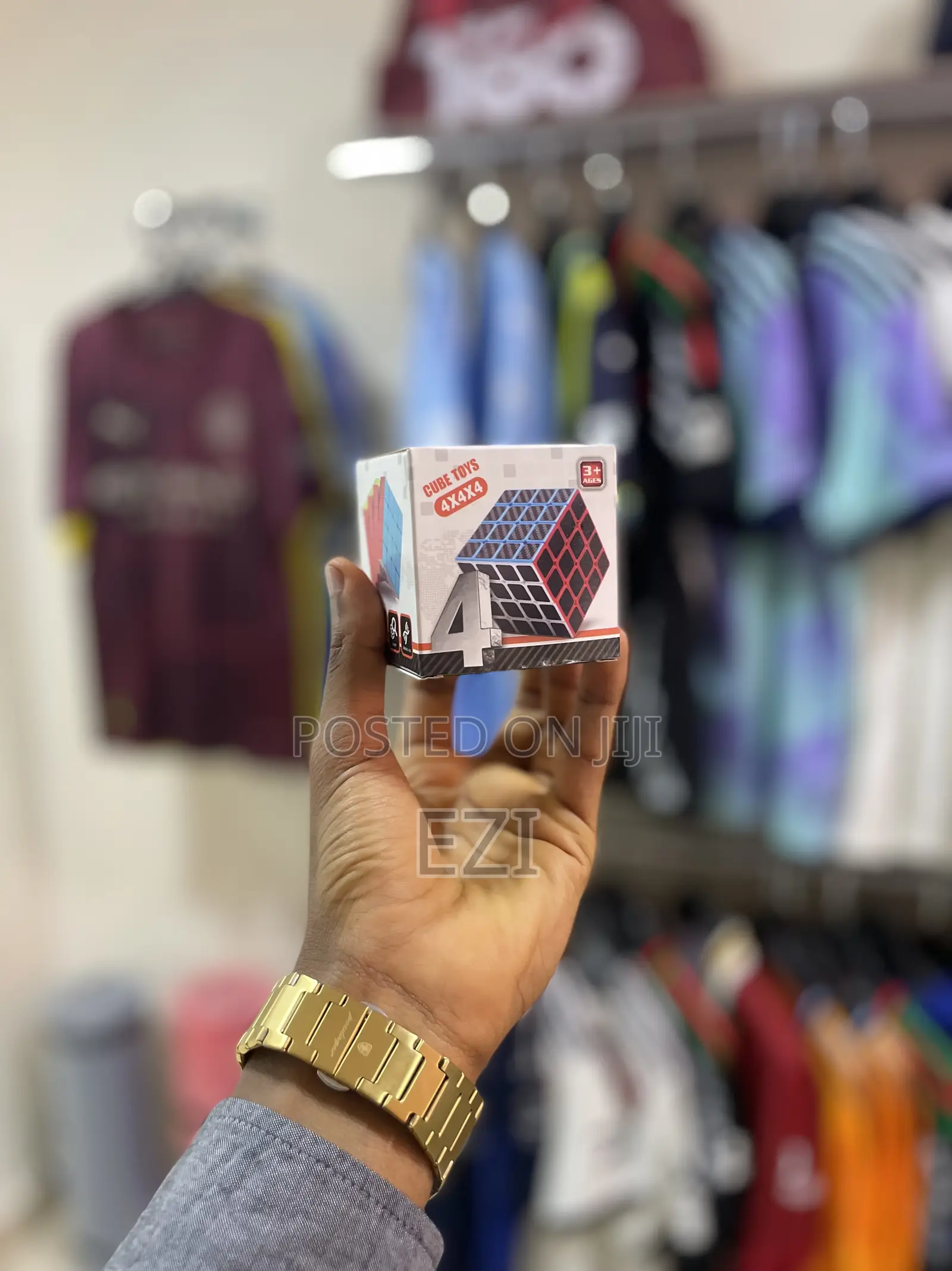 Four Way Rotation Cube