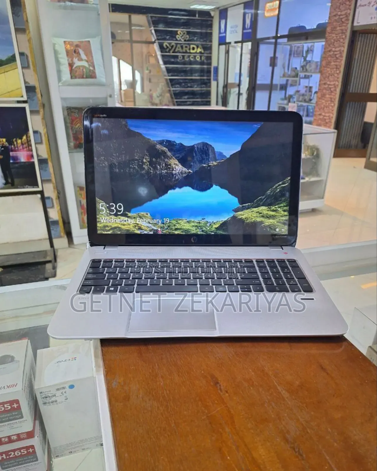 New Laptop HP Envy 15 8GB AMD A10 HDD 500GB