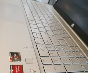 New Laptop HP Pavilion 15 8GB AMD Ryzen 5 SSD 512GB