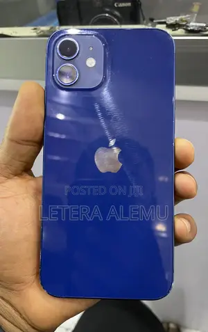 Photo - Apple iPhone 12 64 GB Blue
