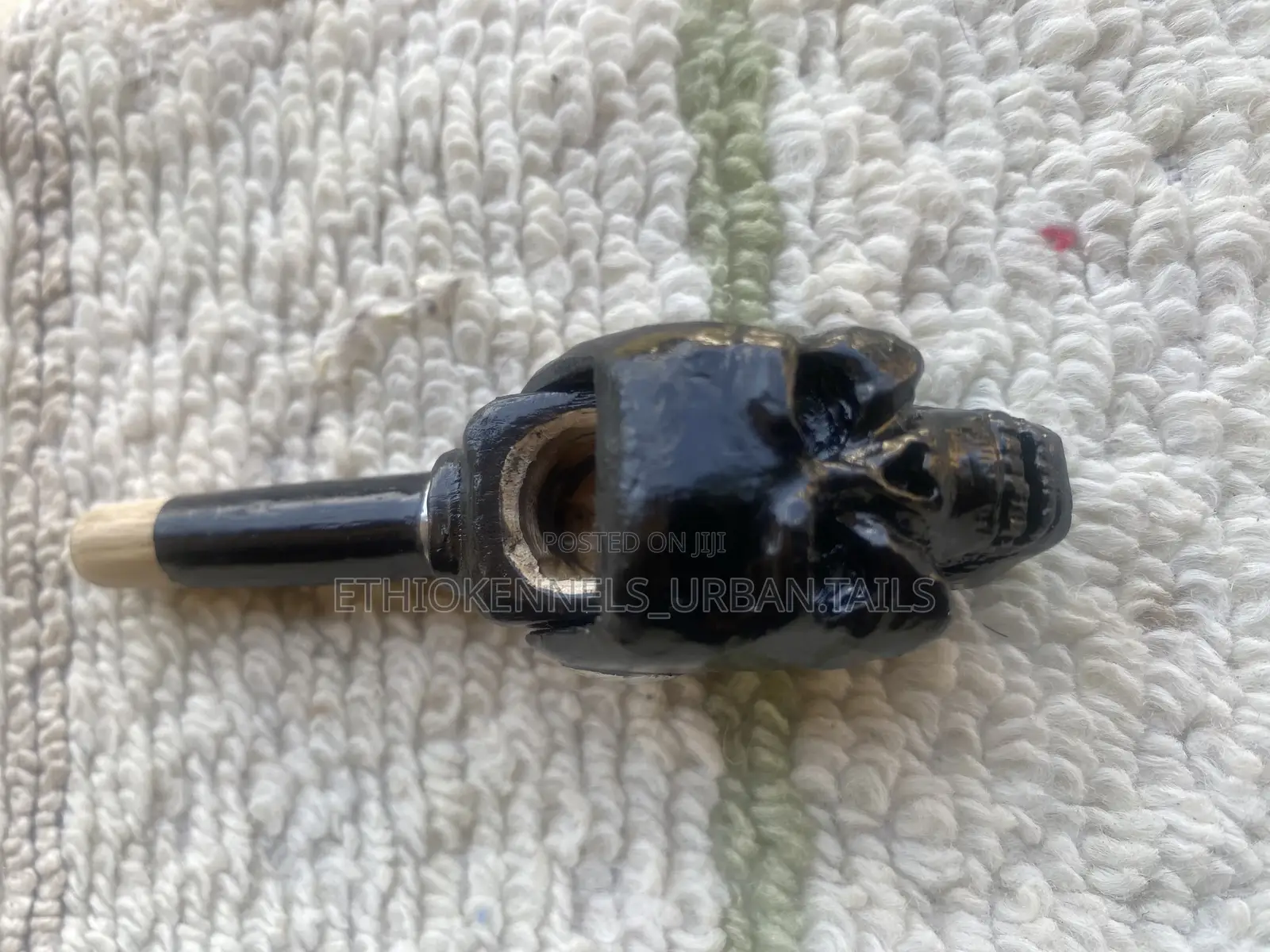 Wooden Skull Pipe
