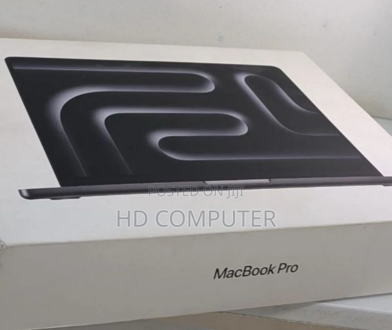 New Laptop Apple MacBook Pro 2024 M4 14-Inch 24GB Apple M4 SSD 512GB