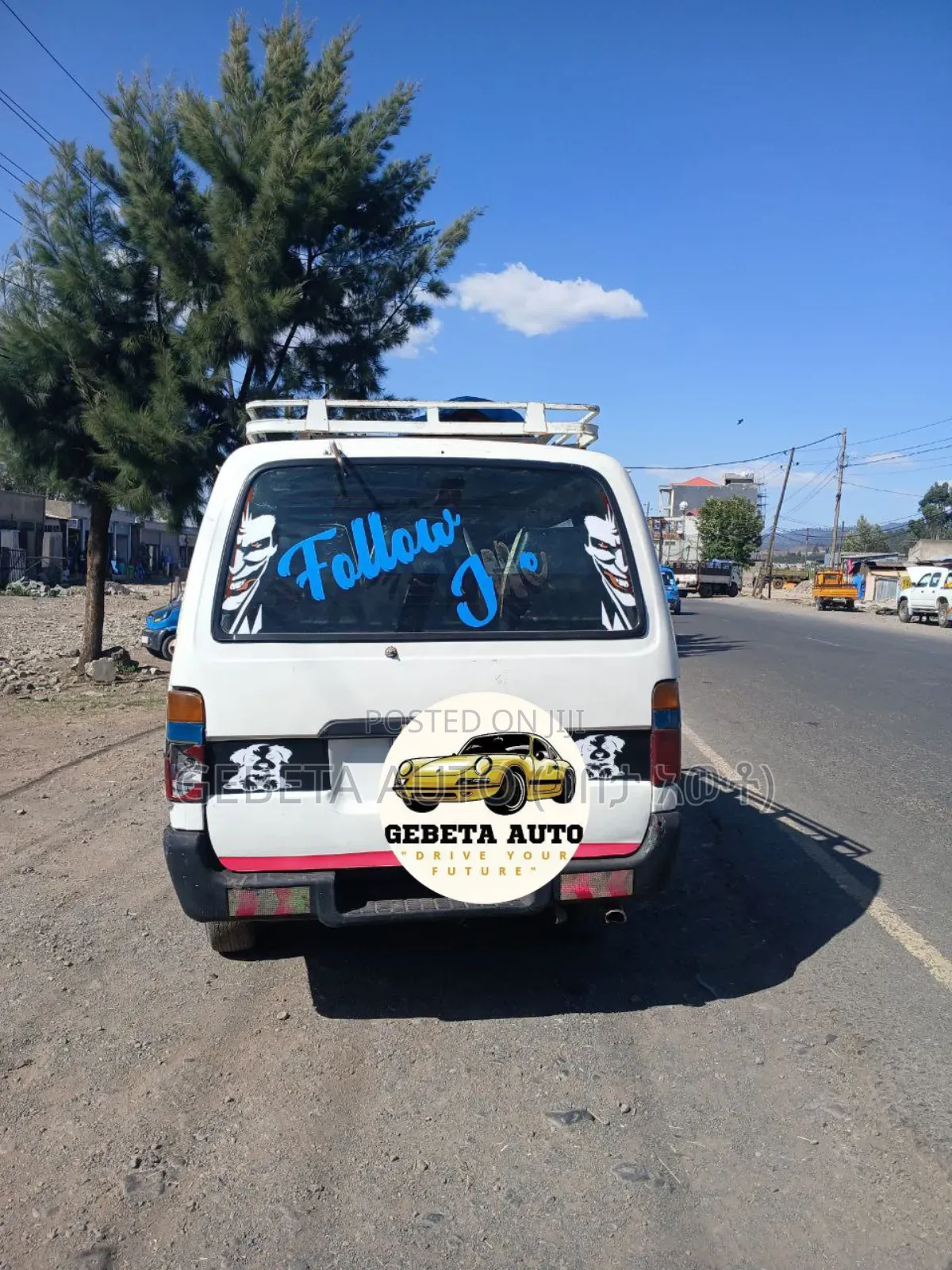 Toyota HiAce 2003 White