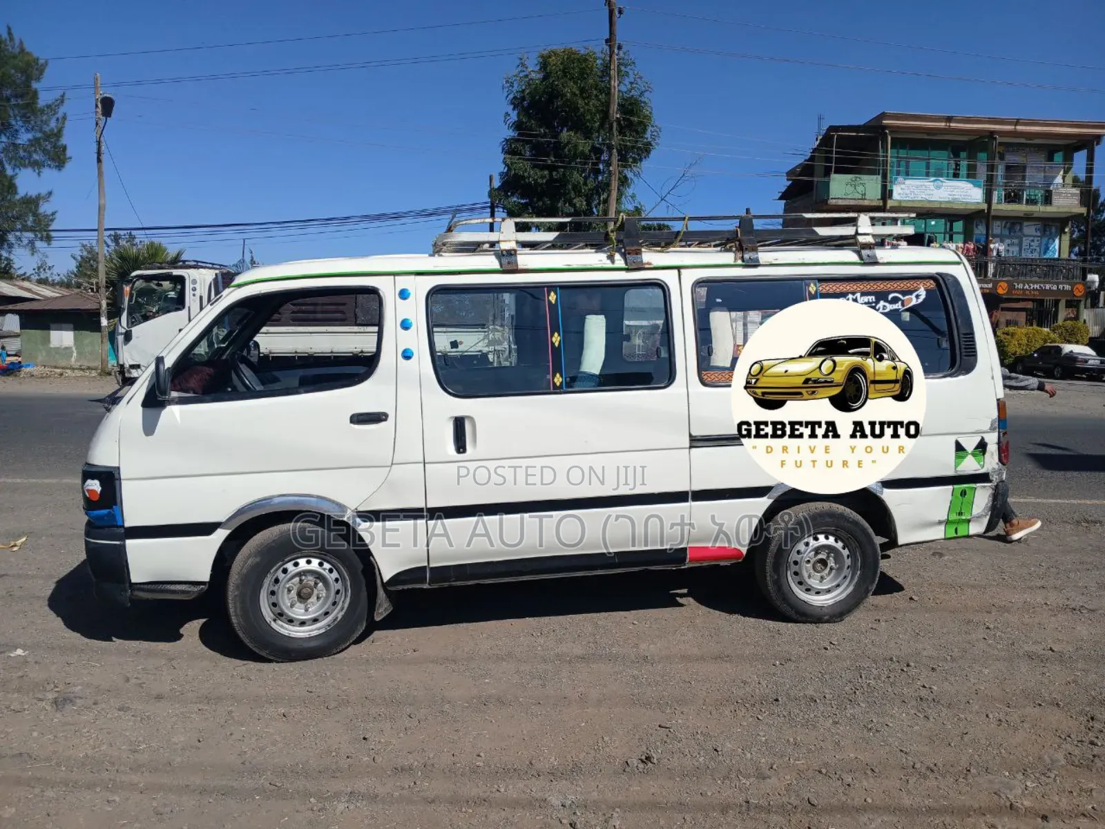 Toyota HiAce 2003 White