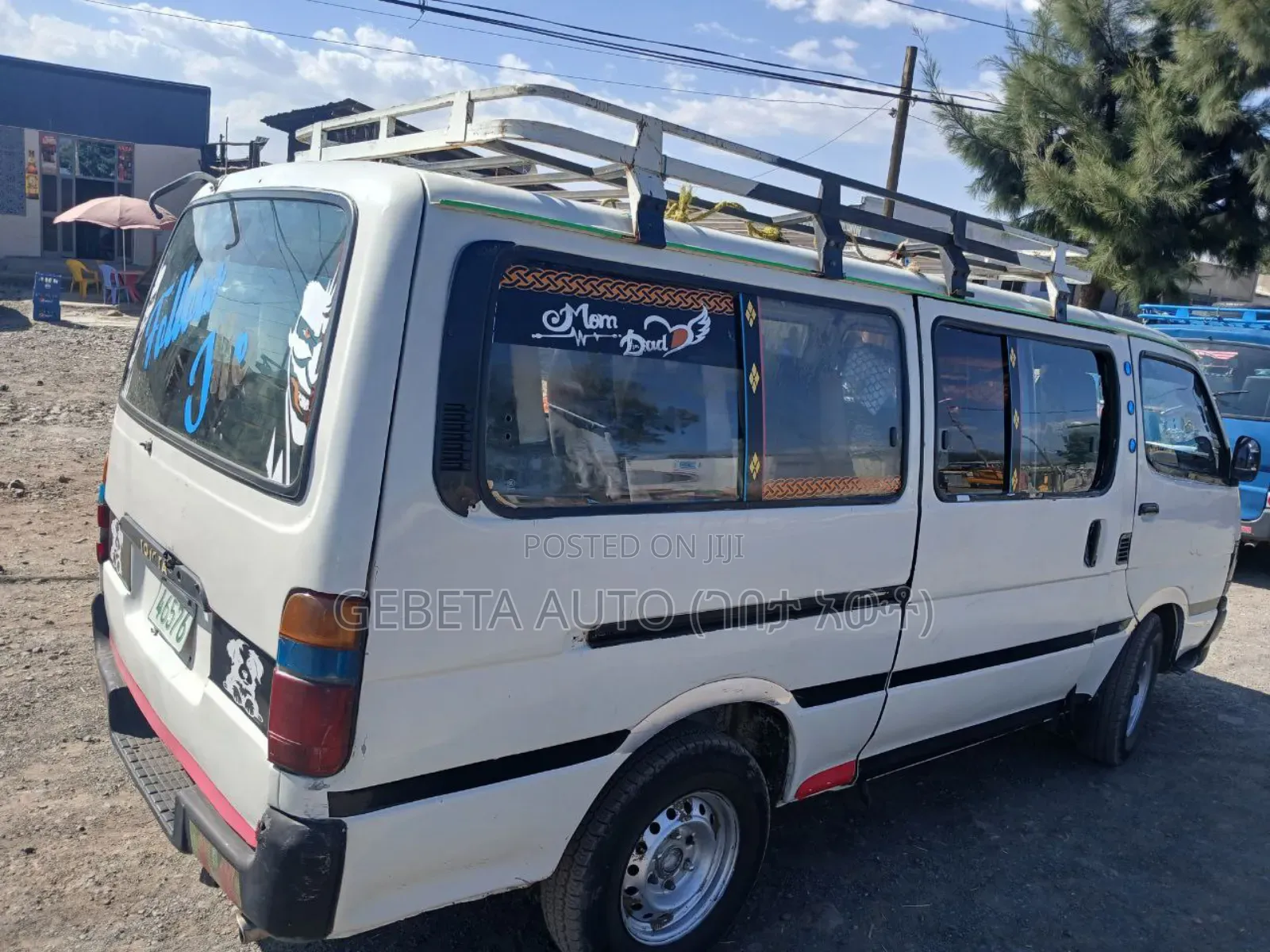 Toyota HiAce 2003 White