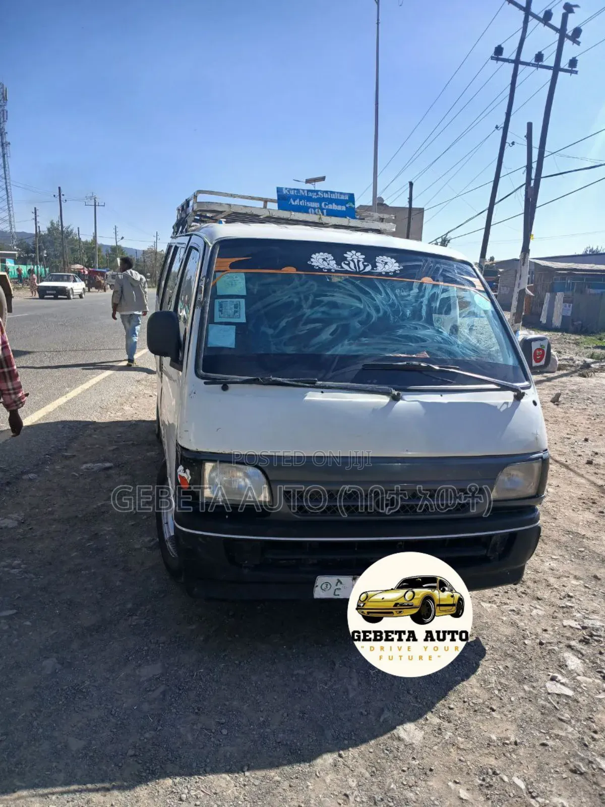 Toyota HiAce 2003 White