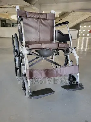 Photo - Affordable Toilet Wheelchair፯后disabled ELDERLY FEATHERLITE