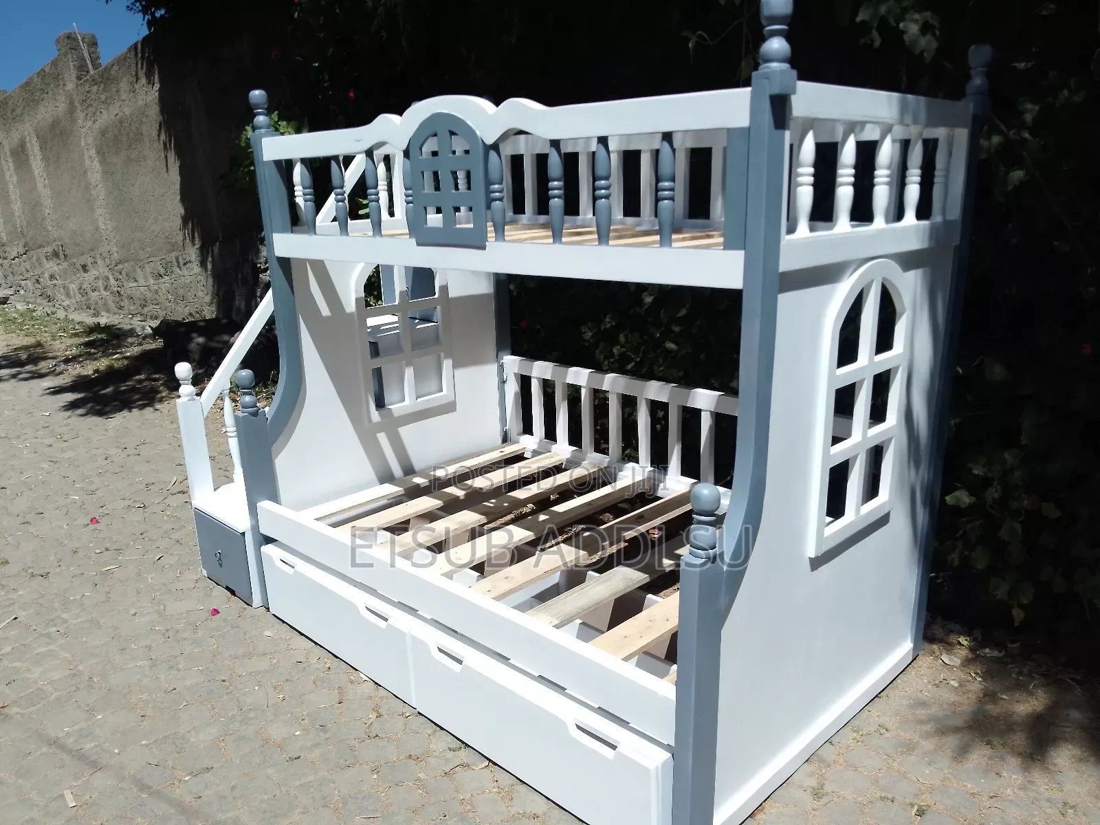 ተደራራቢ አልጋ ጥራትና ውበት ያላቸው