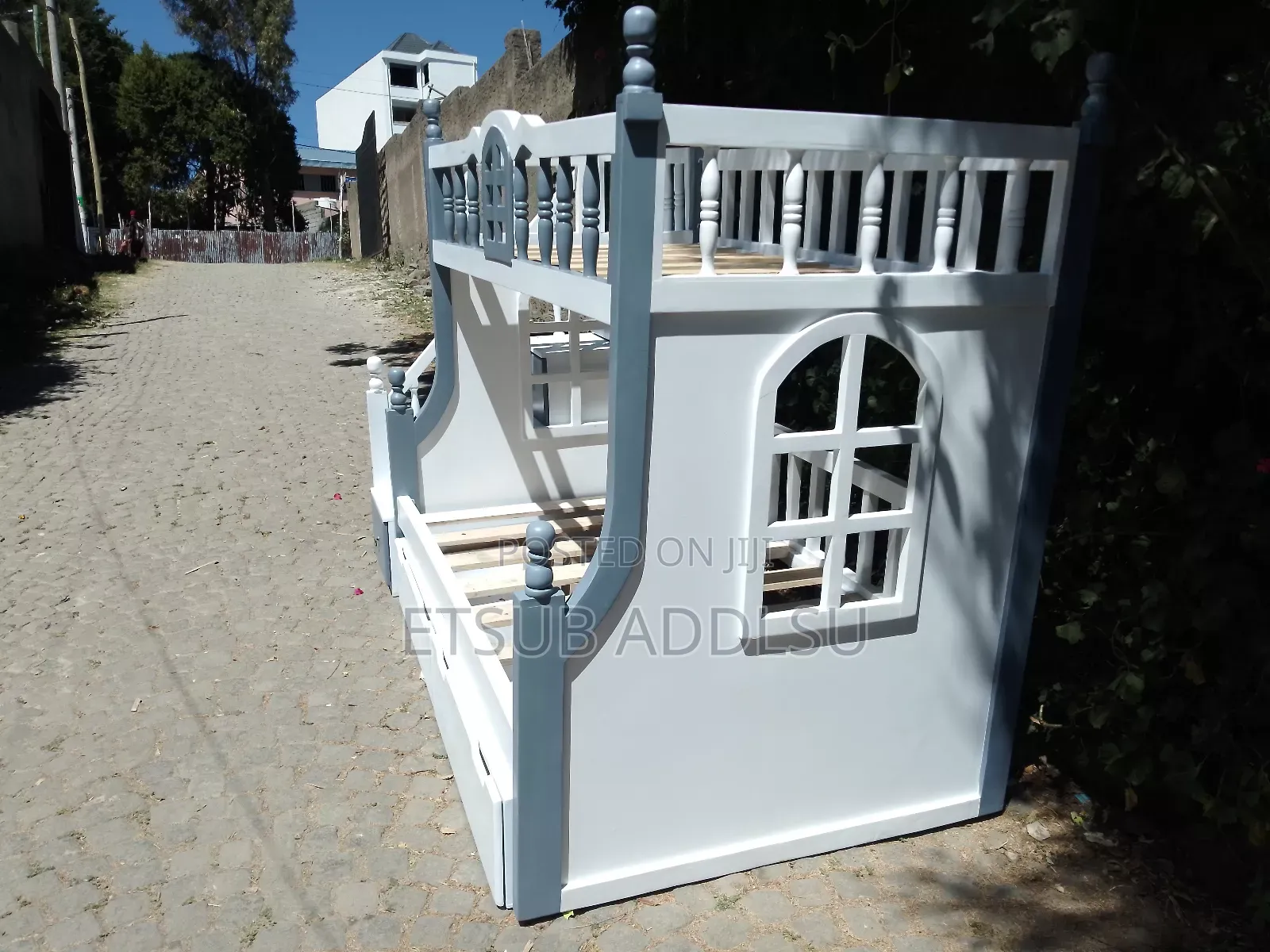 ተደራራቢ አልጋ ጥራትና ውበት ያላቸው