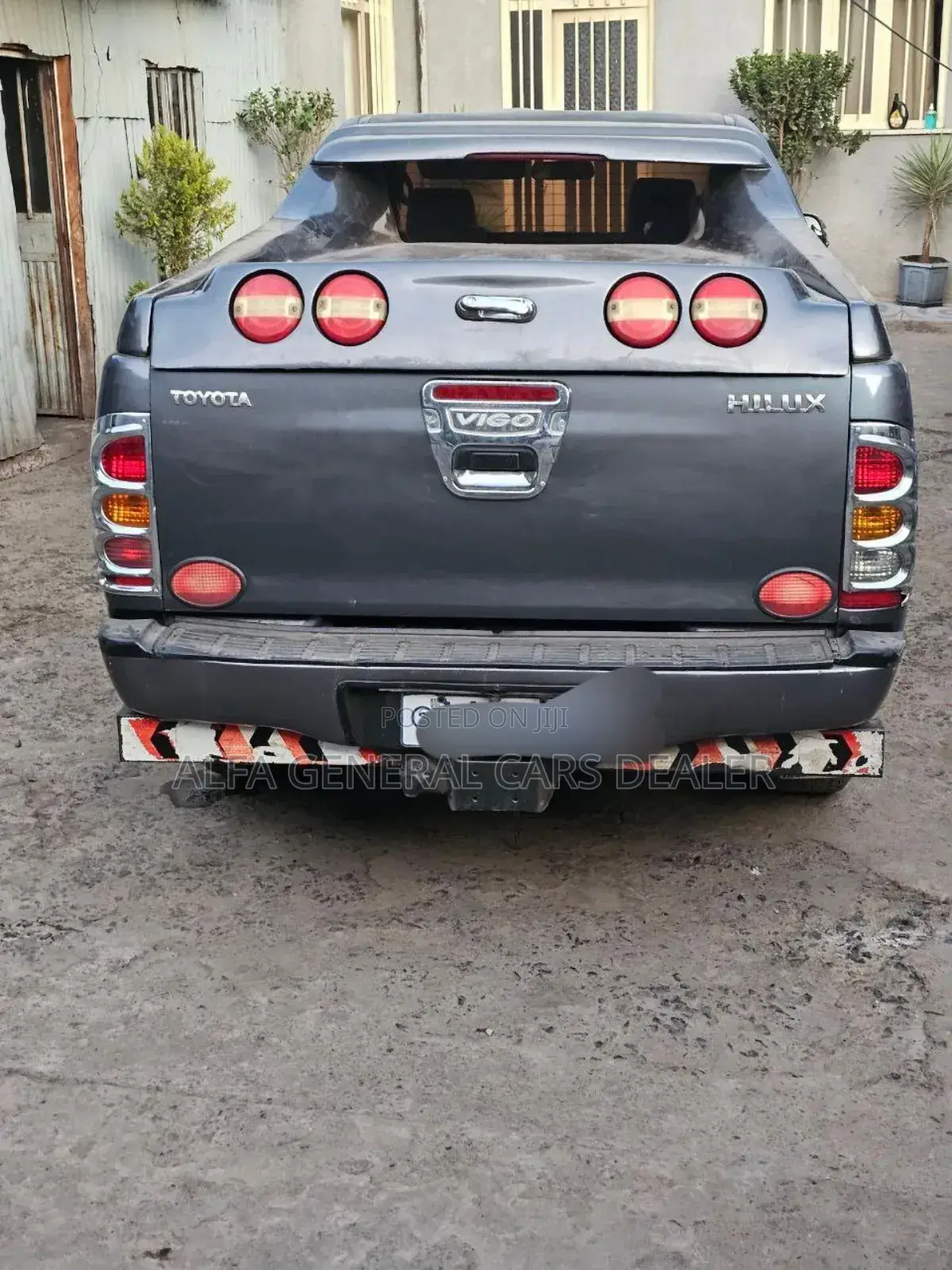 Toyota Hilux 2006 Gray
