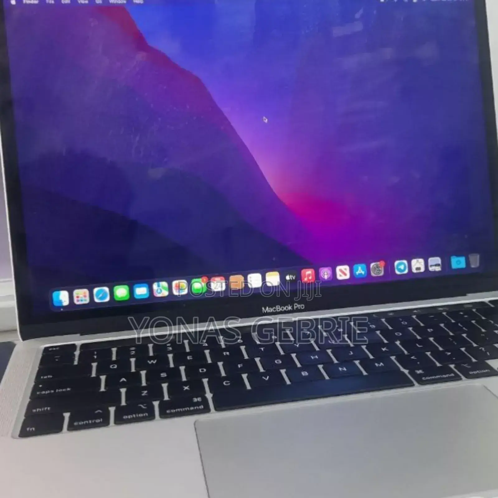 New Laptop Apple MacBook Pro 2020 16GB Intel Core I5 SSD 512GB