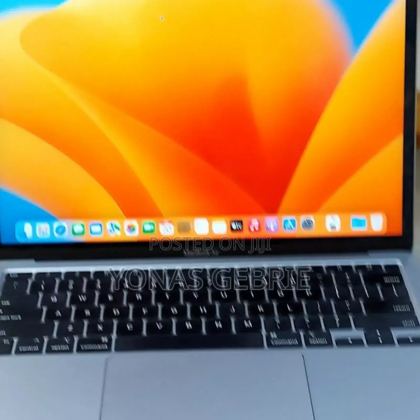 New Laptop Apple MacBook Air 2020 M1 8GB Apple M1 SSD 256GB