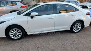 Toyota Corolla 2022 White