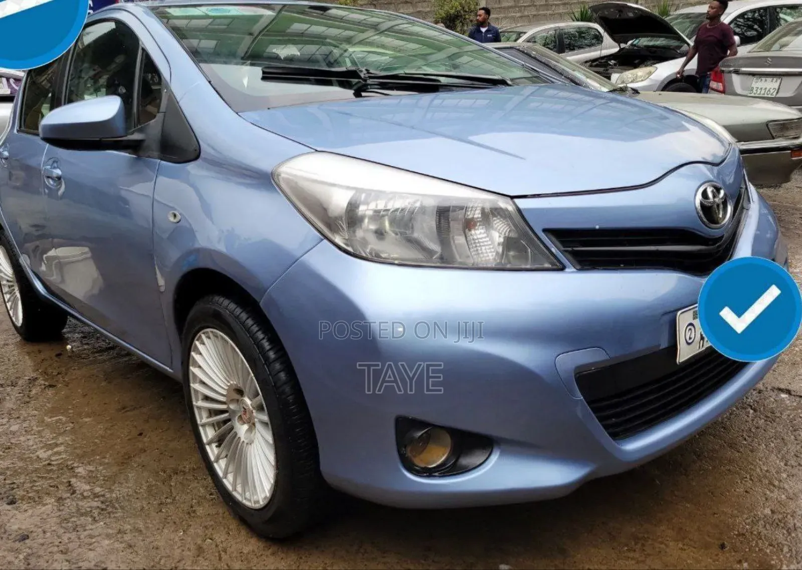 Toyota Yaris 2012 Gray