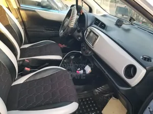 Toyota Yaris 2012 Gray