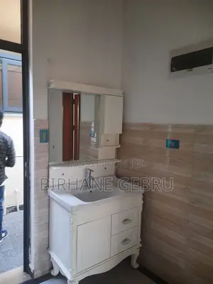 5bdrm Villa in Villa House, Bole for rent