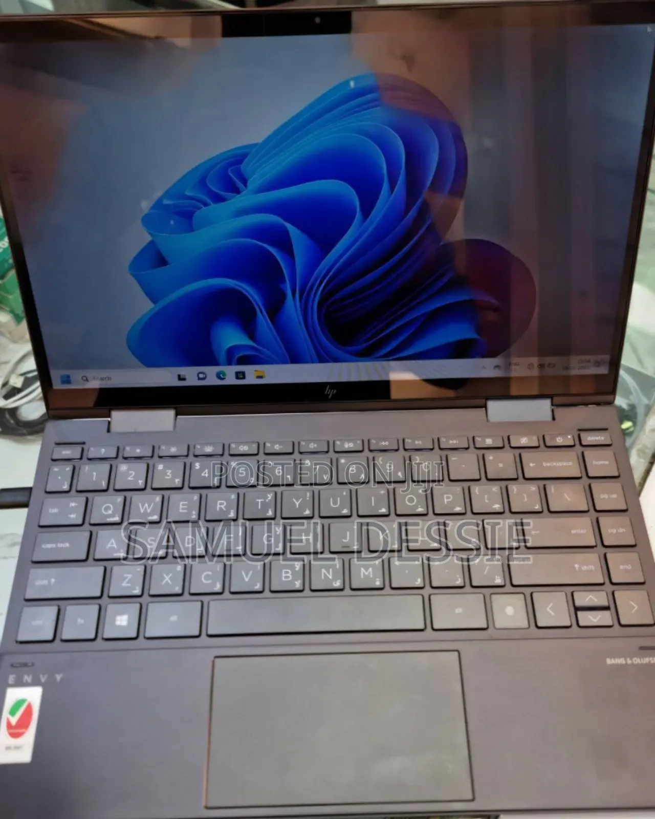 New Laptop HP Envy X360 8GB Intel Core I7 SSD 1T