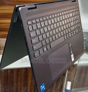 New Laptop Lenovo Yoga 7i 8GB Intel Core I5 SSD 512GB