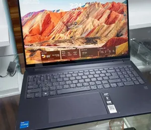 New Laptop Lenovo Yoga 7i 8GB Intel Core I5 SSD 512GB