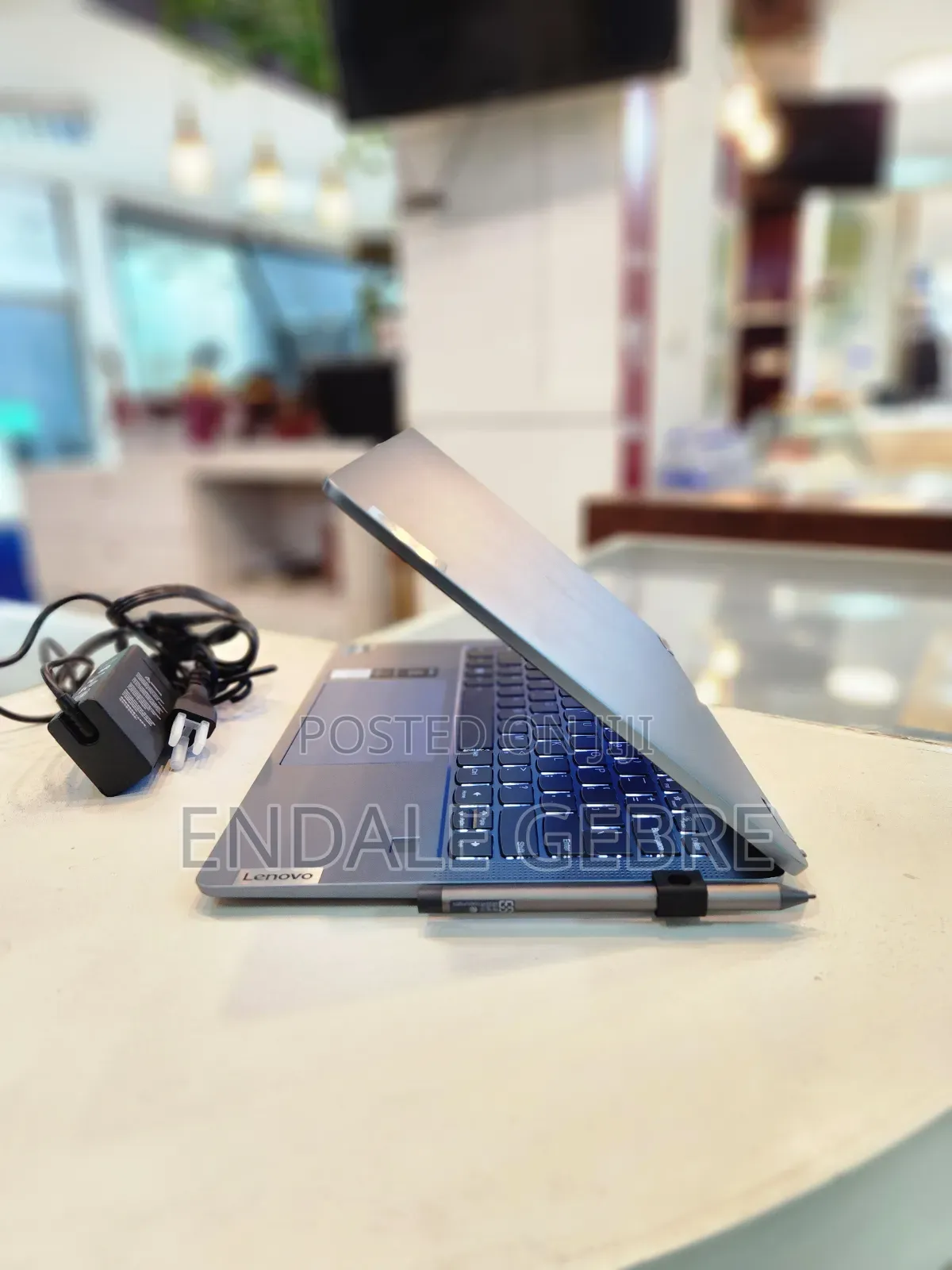 New Laptop Lenovo Yoga 7i 16GB Intel Core I7 SSD 1T