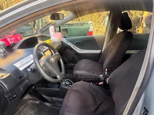 Toyota Yaris 2007 Gray