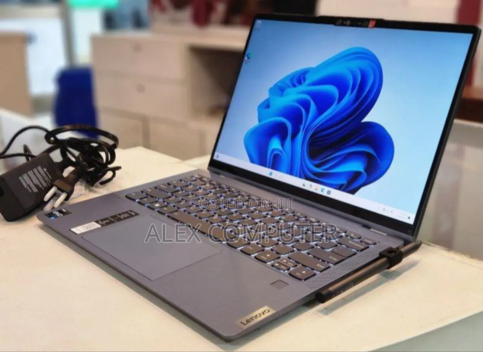 New Laptop Lenovo Yoga 7i 16GB Intel Core I7 SSD 1T