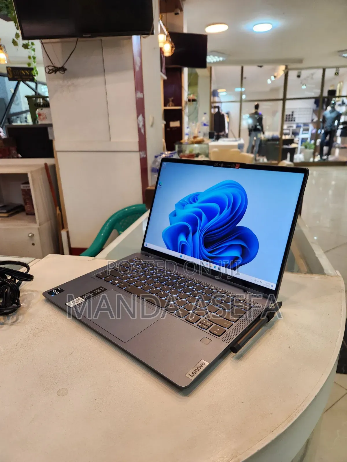 New Laptop Lenovo ThinkPad Yoga 16GB Intel Core I7 SSD 1T