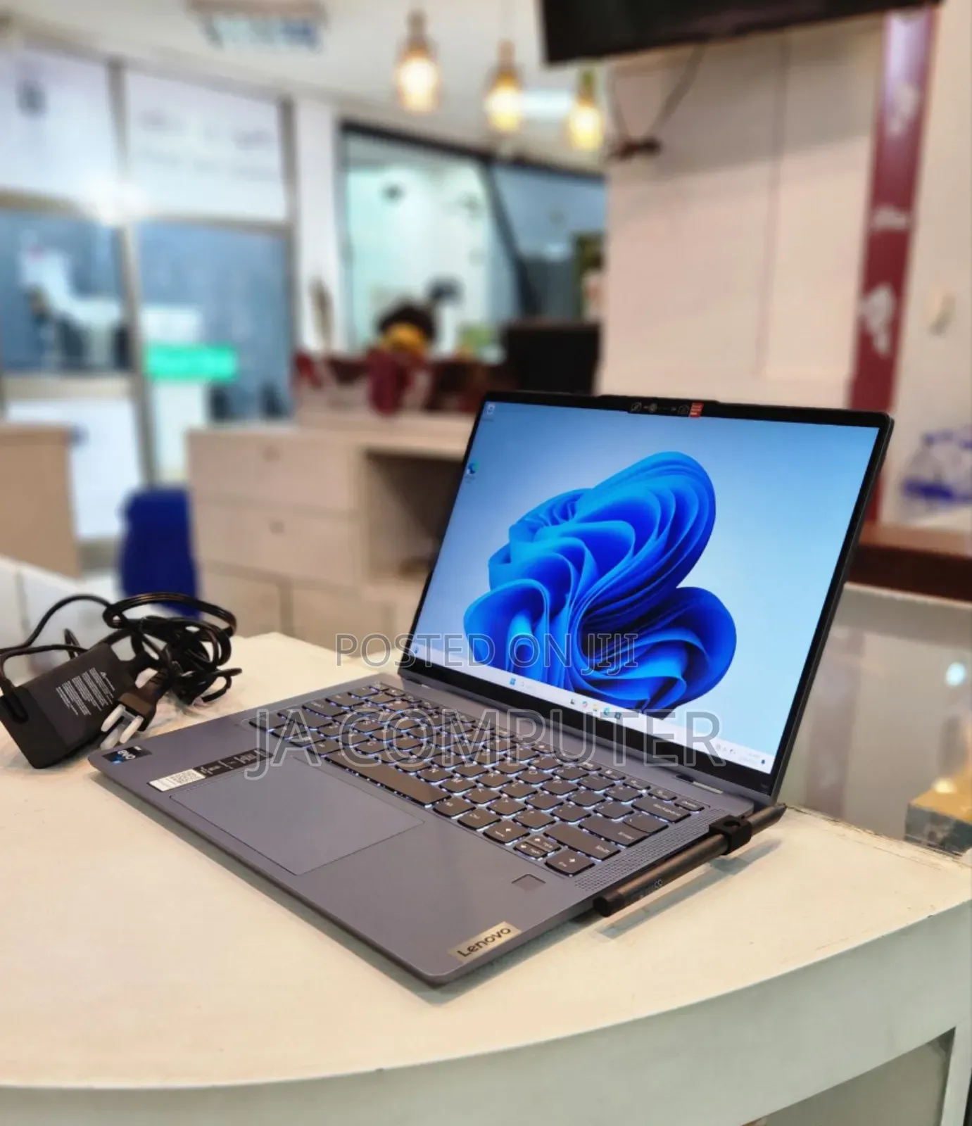 New Laptop Lenovo Yoga 7i 16GB Intel Core I7 SSD 1T