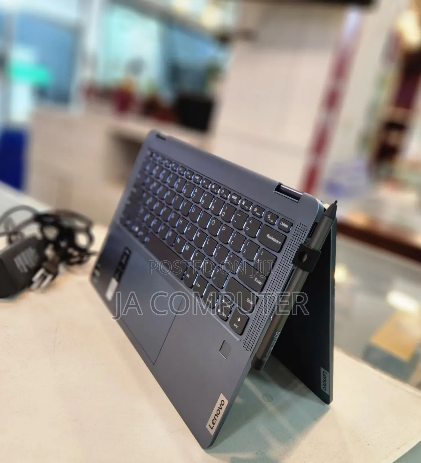 New Laptop Lenovo Yoga 7i 16GB Intel Core I7 SSD 1T