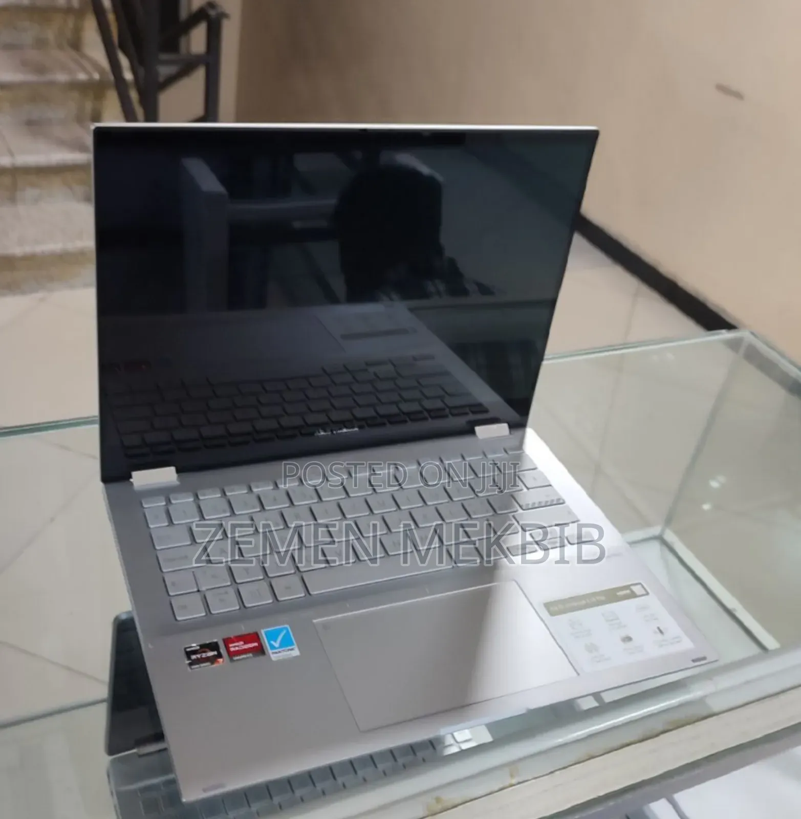 New Laptop Asus VivoBook 15 X505BA 16GB AMD Ryzen 7 SSD 512GB