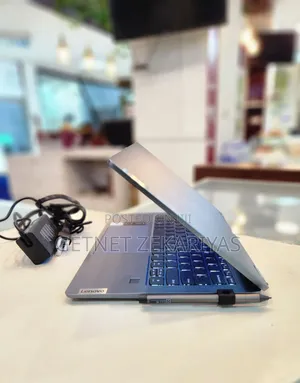 New Laptop Lenovo Yoga 7i 16GB Intel Core I7 SSD 1T