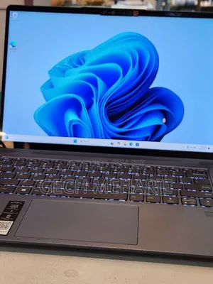 New Laptop Lenovo Yoga 7i 16GB Intel Core I7 SSD 1T