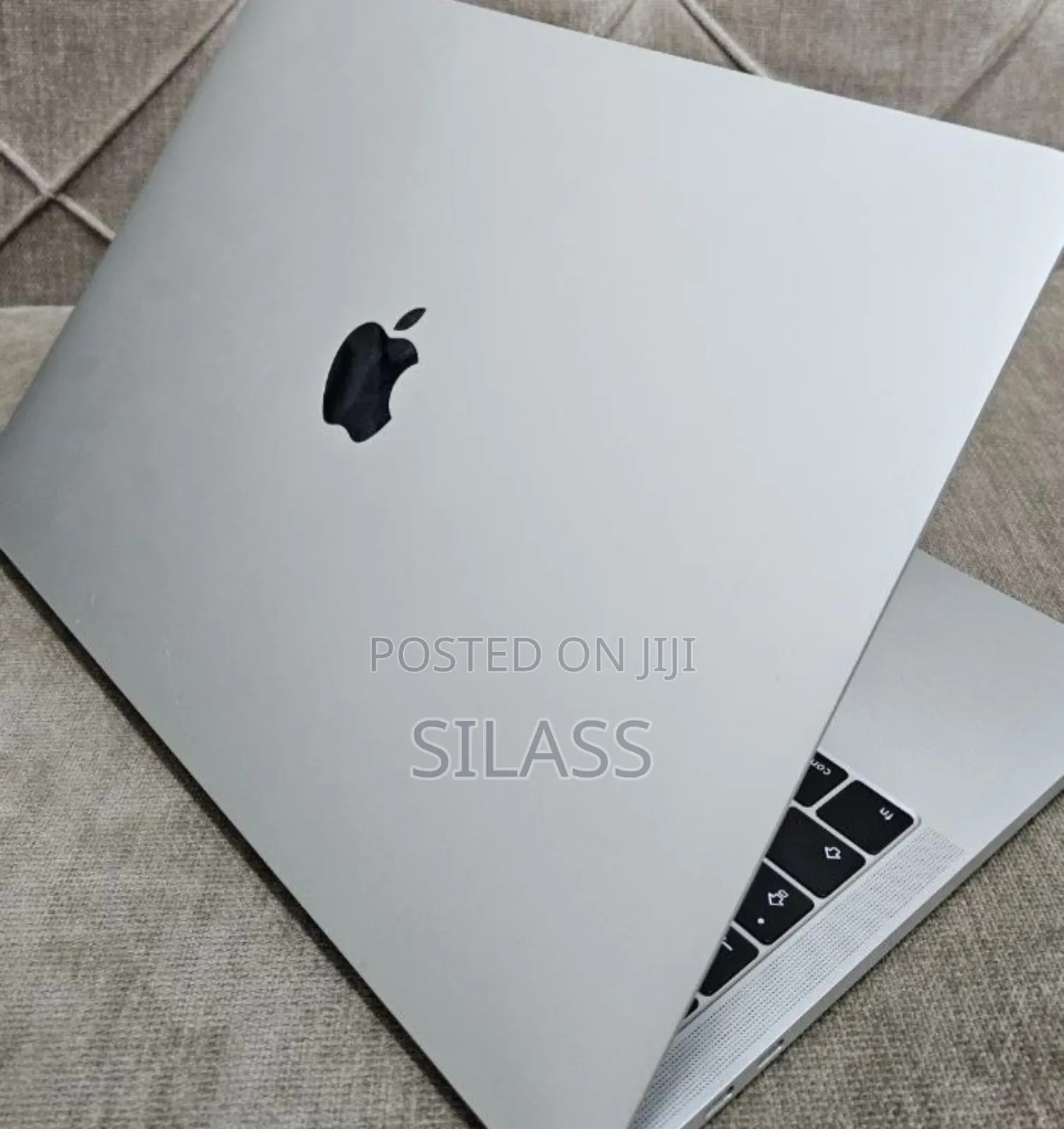 New Laptop Apple MacBook Pro 2020 16GB Intel Core I5 SSD 1T