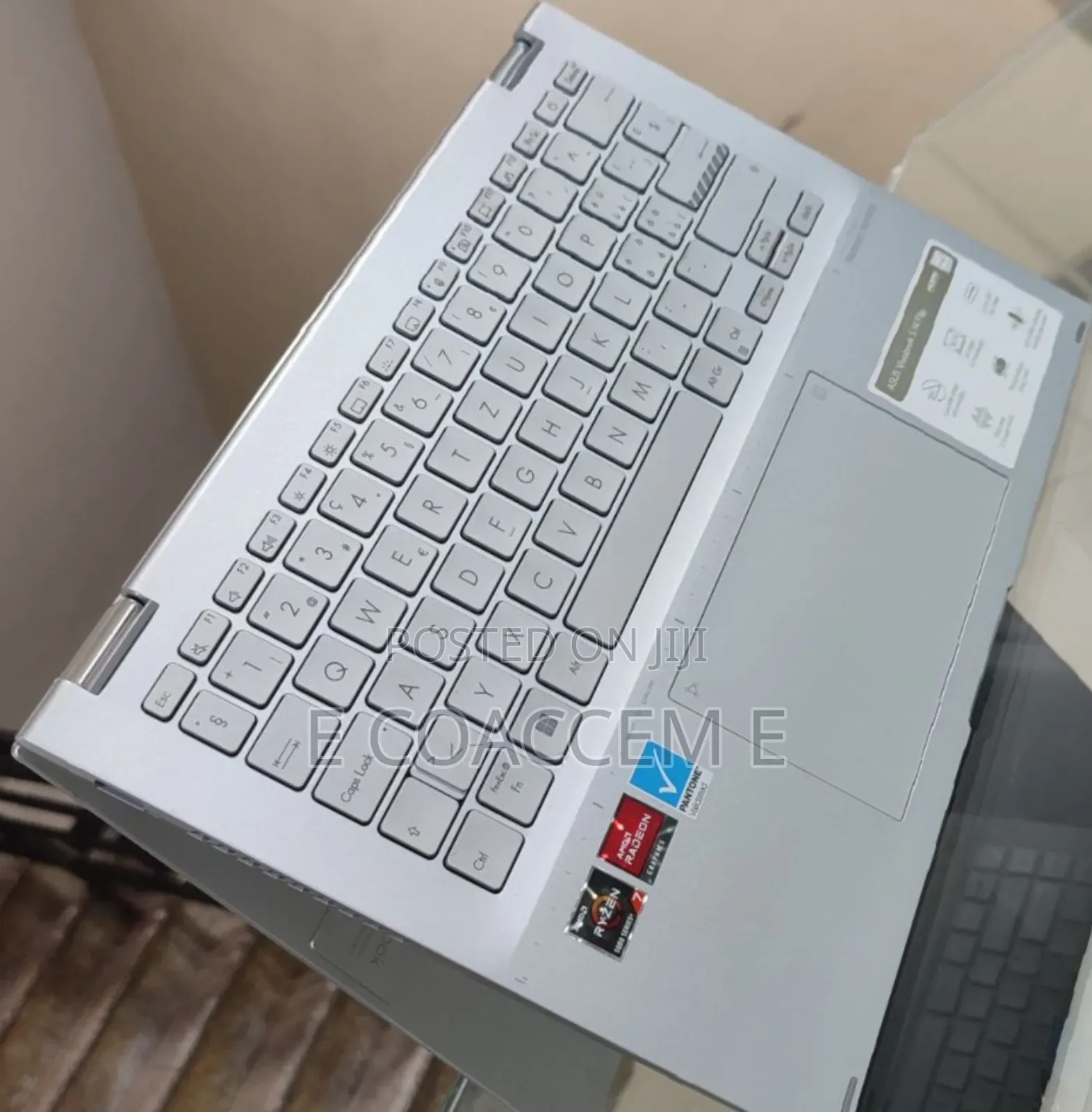 New Laptop Asus 16GB AMD Ryzen 7 SSD 512GB