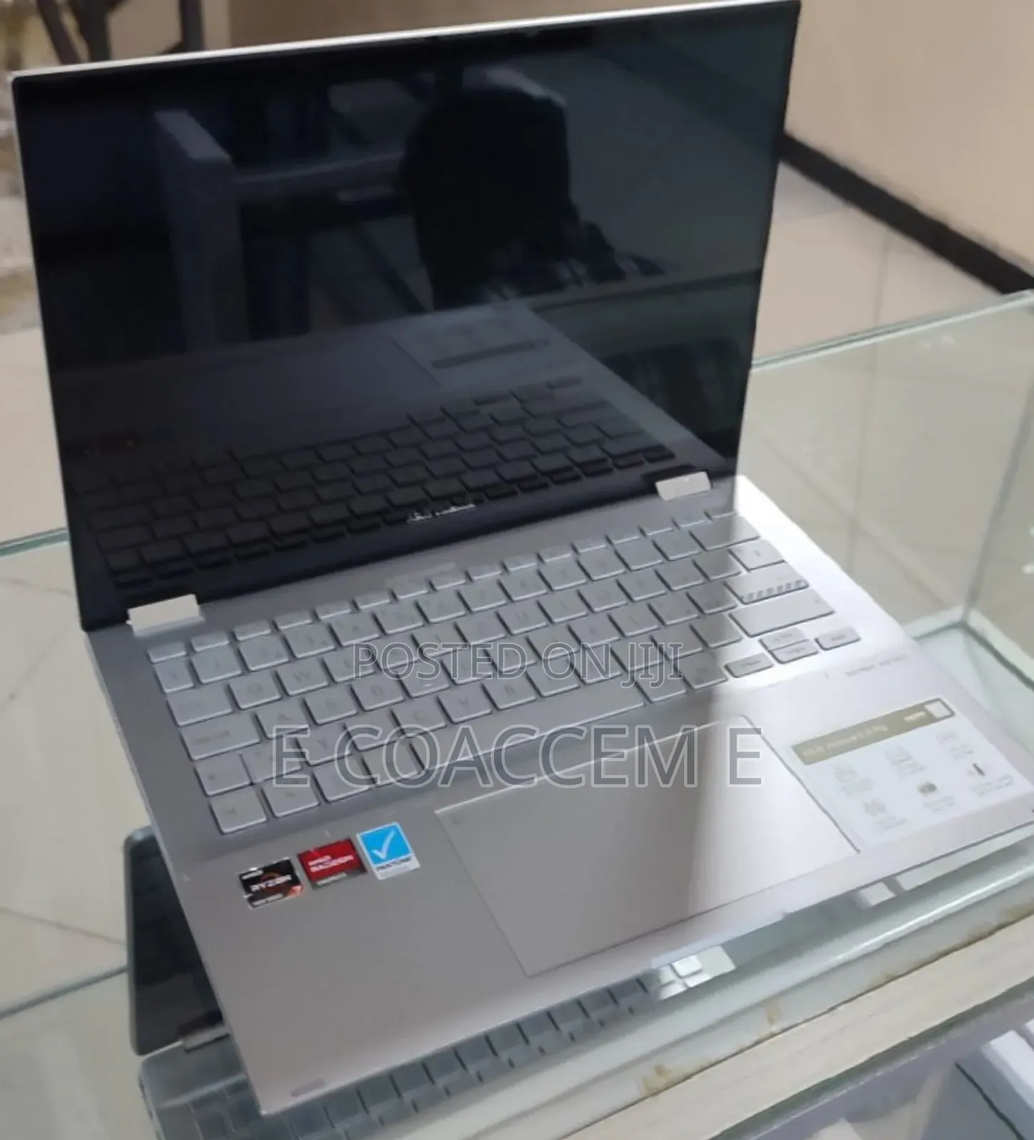 New Laptop Asus 16GB AMD Ryzen 7 SSD 512GB