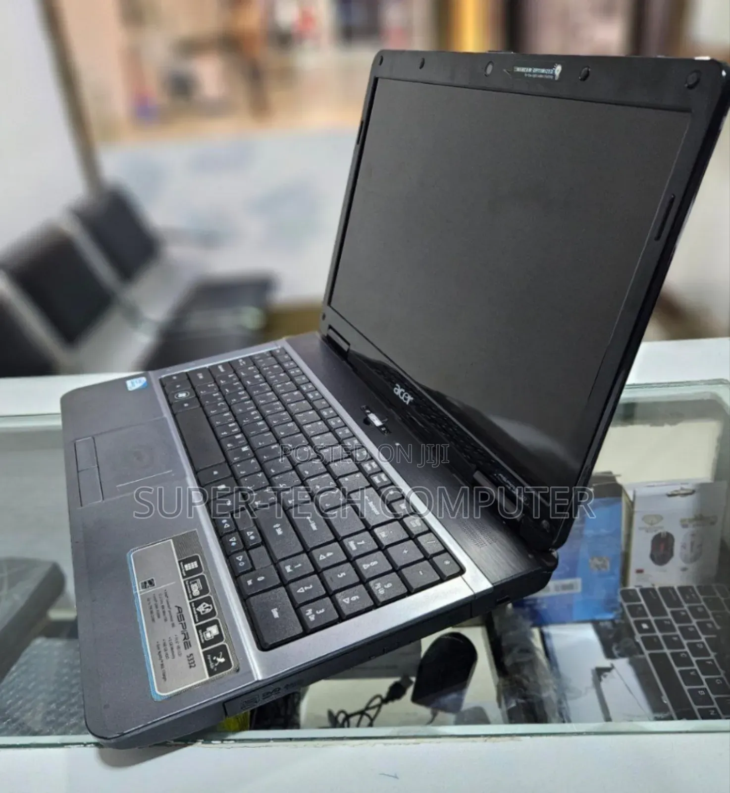 Laptop Acer Aspire 1 2GB Intel Core 2 Quad HDD 160GB