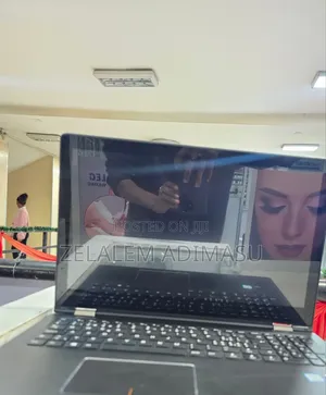 Photo - New Laptop Lenovo ThinkPad Yoga 8GB Intel Core I7 SSD 256GB