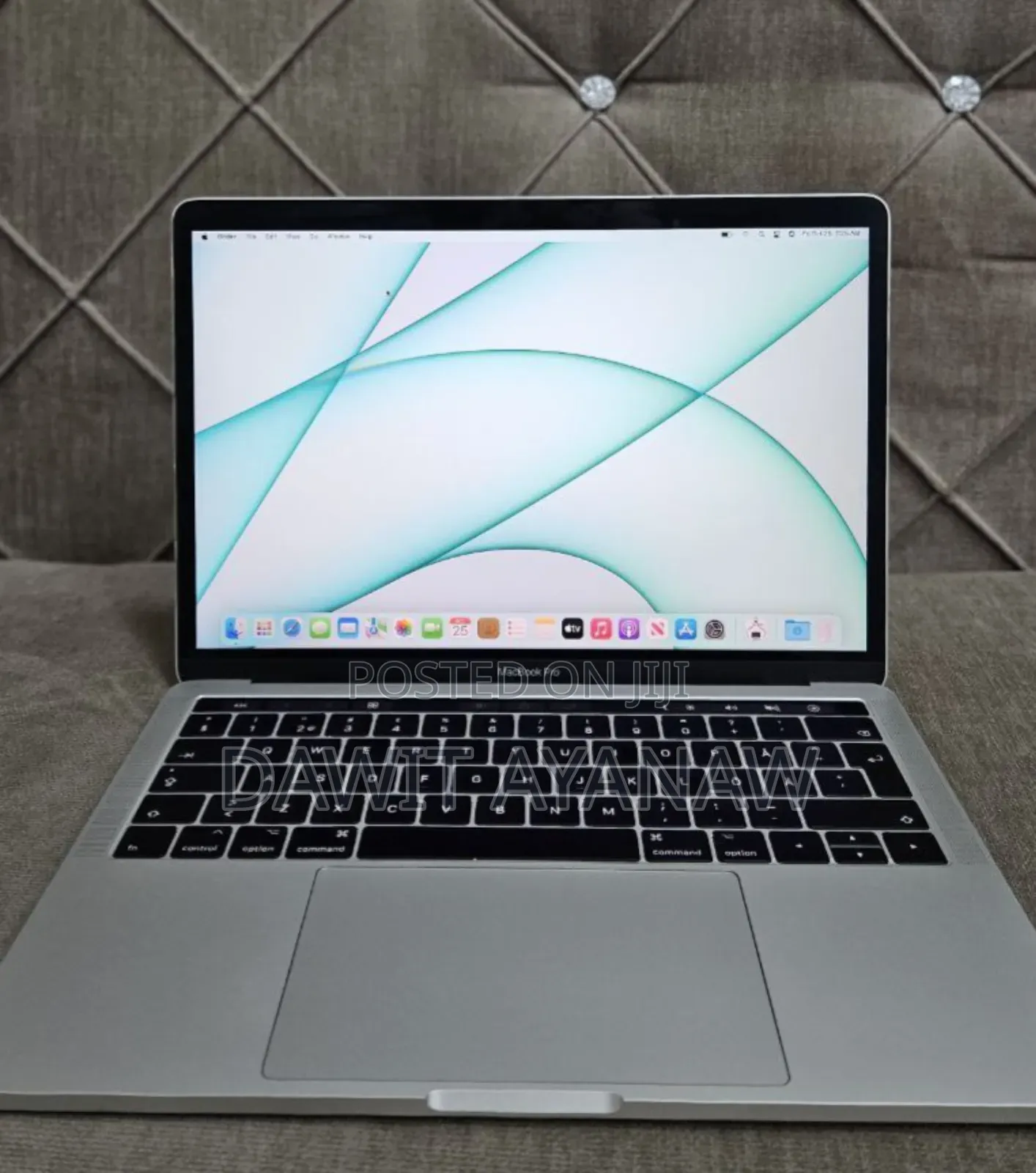 New Laptop Apple MacBook 2020 16GB Intel Core I5 SSD 1T