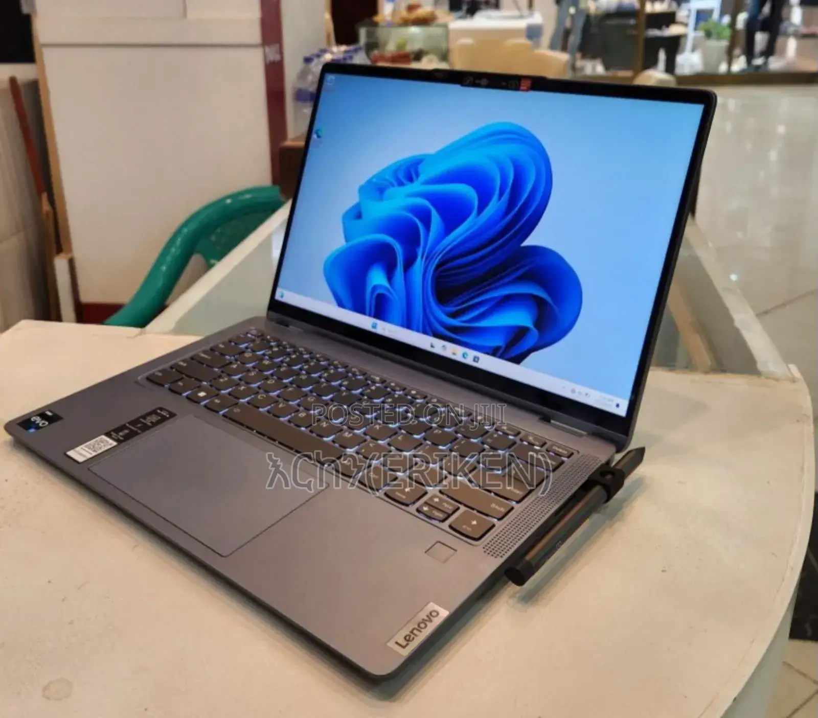 New Laptop Lenovo Yoga 7i 16GB Intel Core I7 SSD 512GB