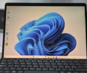 New Laptop Microsoft Surface Pro 9 16GB Intel Core I5 SSD 512GB