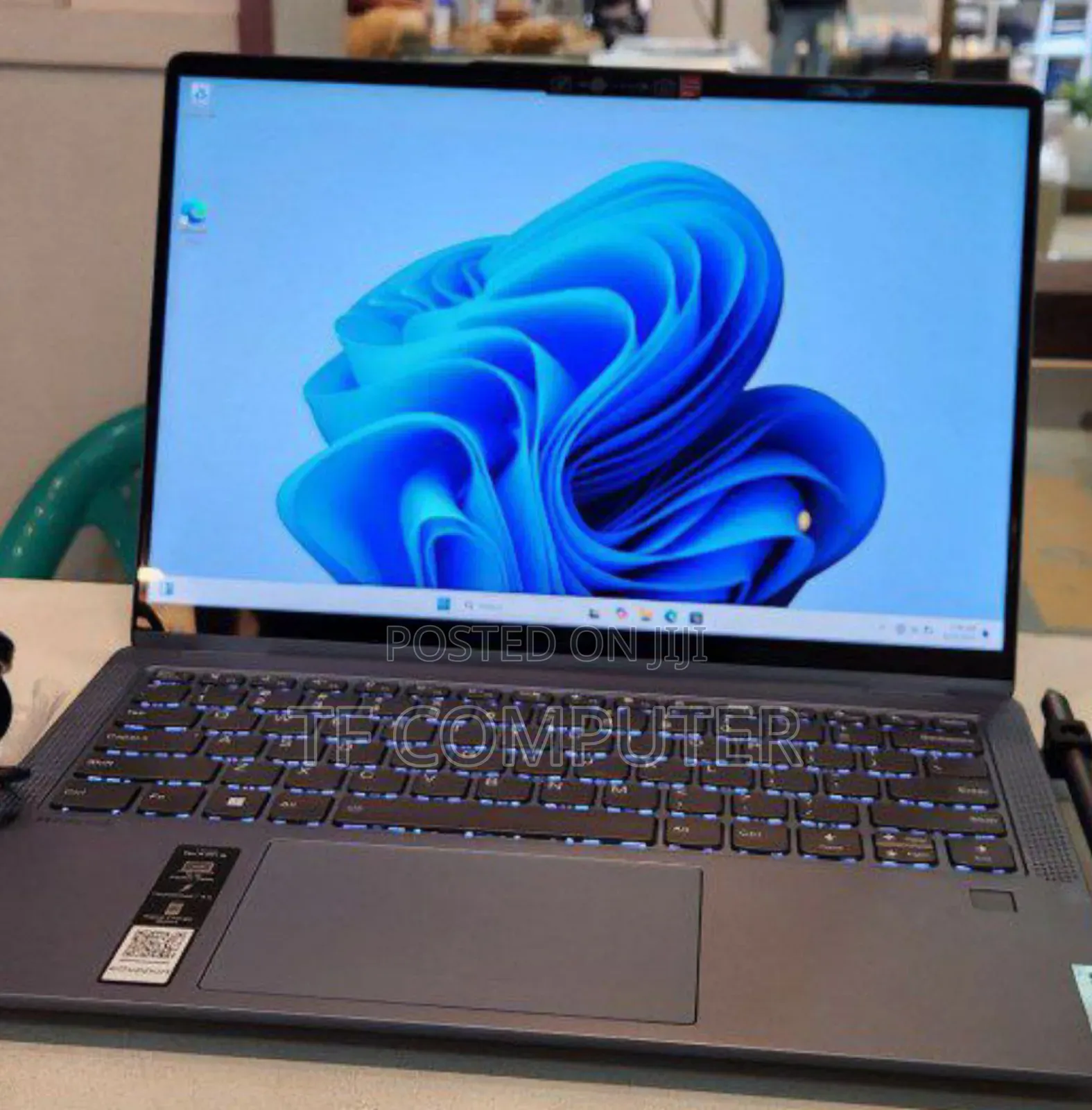 New Laptop Lenovo Yoga 7i 16GB Intel Core I7 SSD 1T