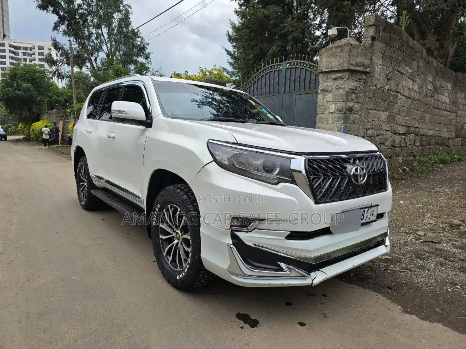 Toyota Land Cruiser 2014 White