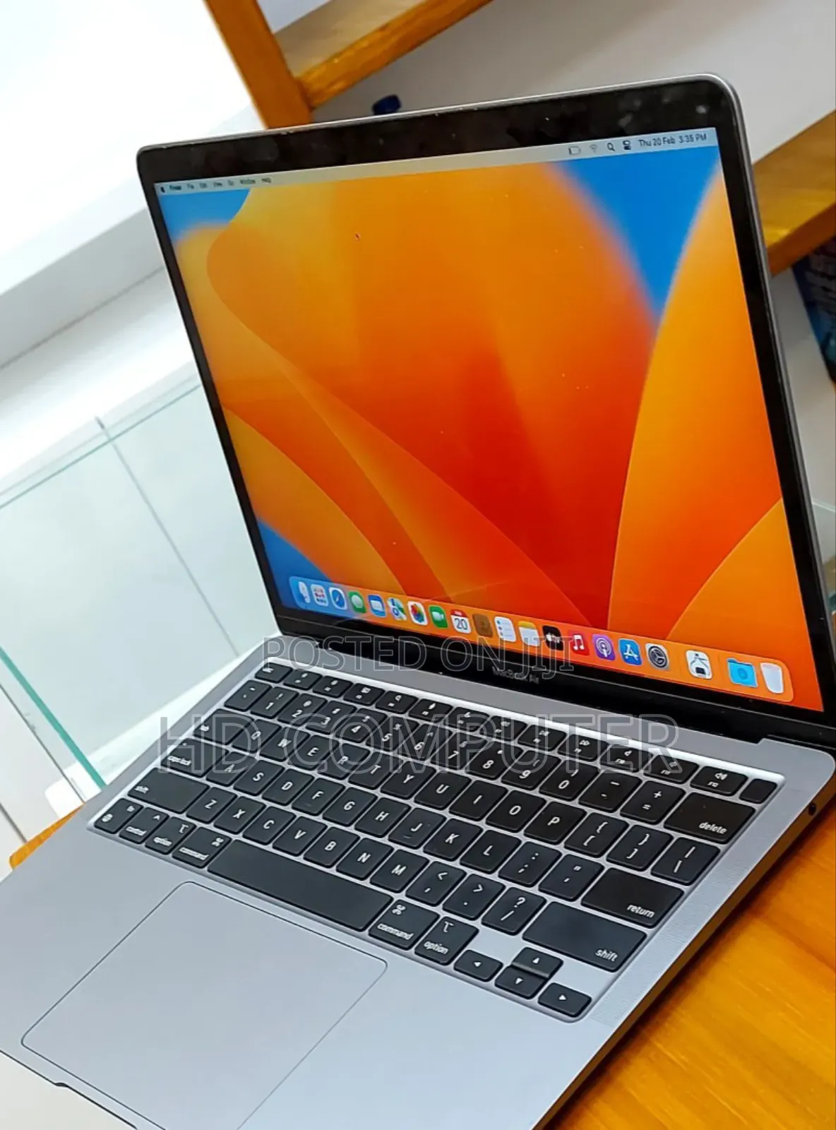 New Laptop Apple MacBook Air 2020 M1 8GB Apple M1 SSD 256GB