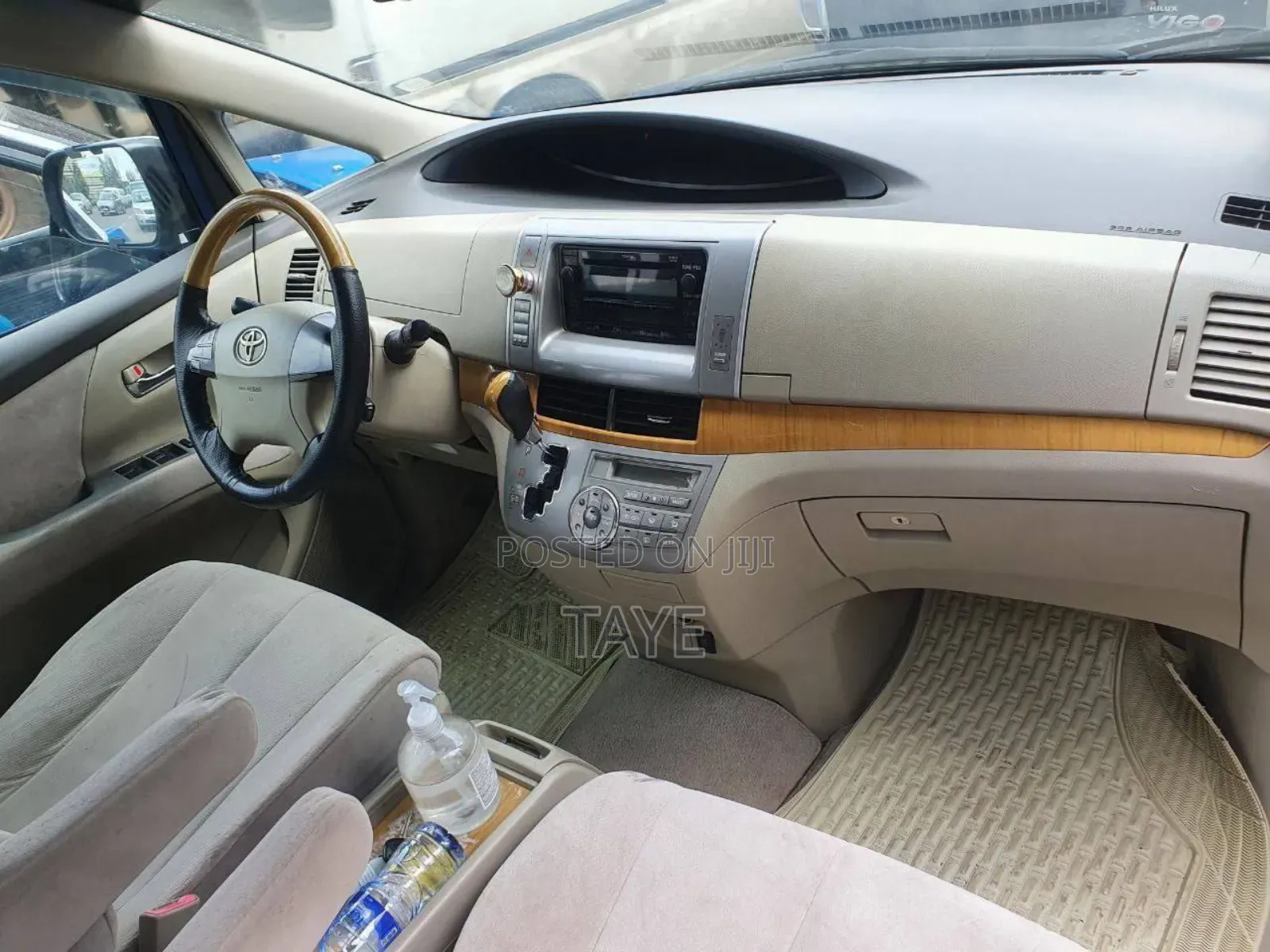 Toyota Previa 2007 Silver