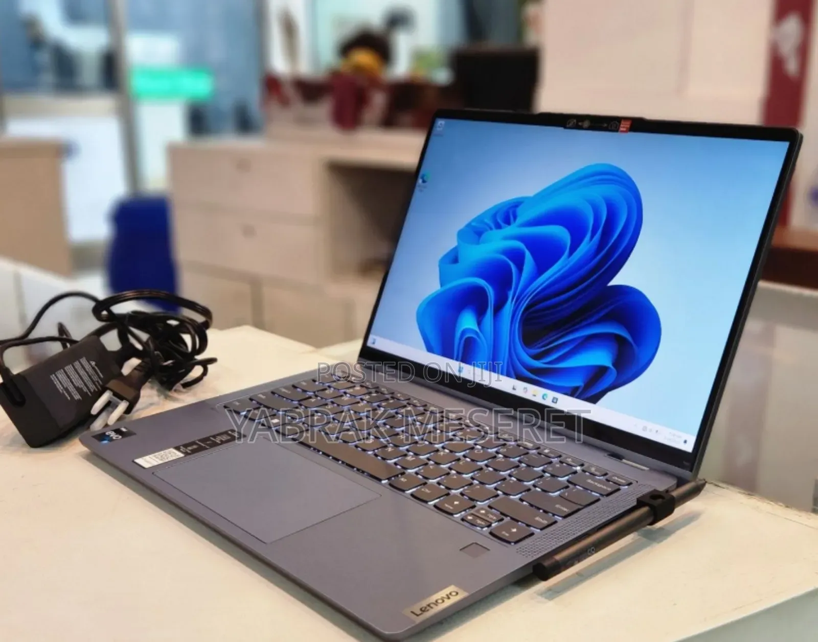 New Laptop Lenovo Yoga 7i 16GB Intel Core I7 SSD 1T