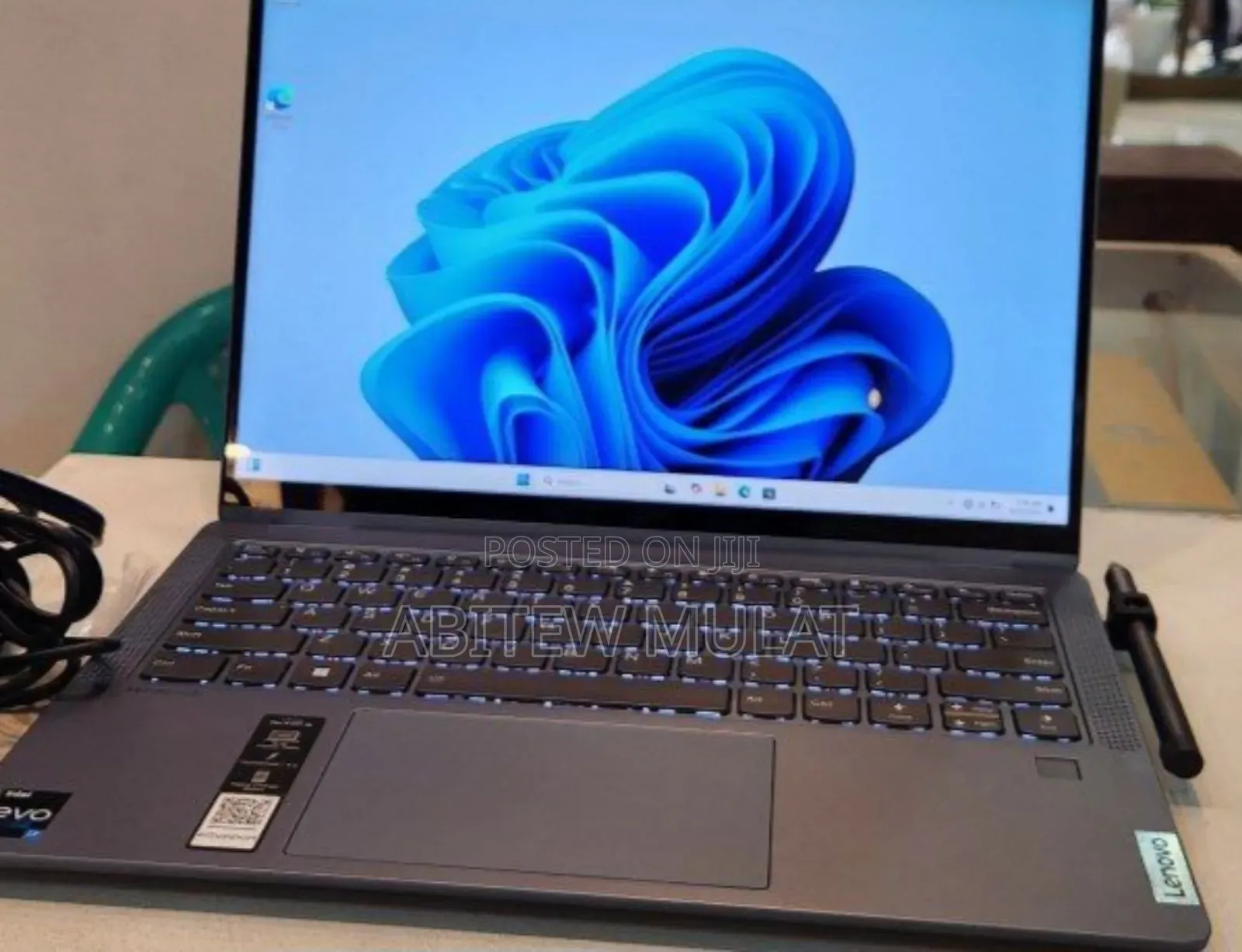 New Laptop Lenovo Yoga 7i 16GB Intel Core I7 SSD 1T