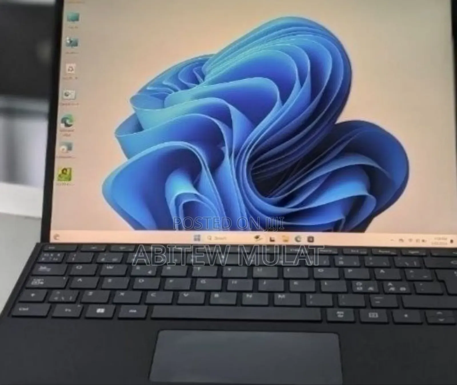 New Laptop Microsoft Surface Pro 9 16GB Intel Core I5 SSD 256GB