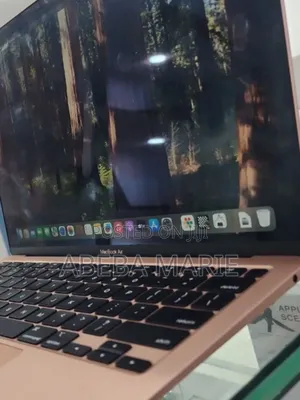 Photo - New Laptop Apple MacBook Air 2020 8GB Intel Core I3 SSD 256GB